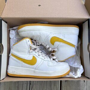 SOLD  Nike Af1 Sculpt Size 7.5